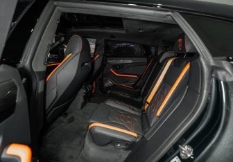 Подержанный автомобиль Lamborghini Urus 2025 года (10 фото)