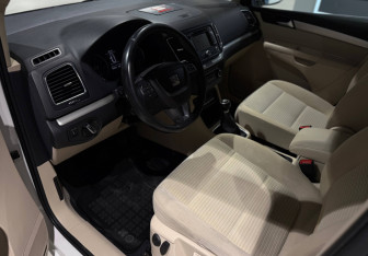 Подержанный автомобиль SEAT Alhambra 2011 года (5 фото)