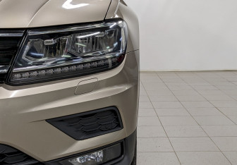 Подержанный автомобиль Volkswagen Tiguan 2020 года (17 фото)