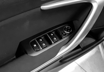 Подержанный автомобиль Kia Ceed Hatchback 2022 года (18 фото)