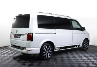 Подержанный автомобиль Volkswagen Multivan 2016 года (5 фото)