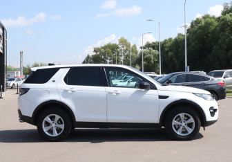 Подержанный автомобиль Land Rover Discovery Sport 2019 года (4 фото)
