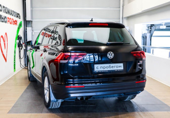 Подержанный автомобиль Volkswagen Tiguan 2017 года (4 фото)