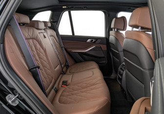 Новый BMW X5 2025 (12 фото)