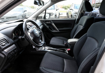 Подержанный автомобиль Subaru Forester Suv 2014 года (15 фото)