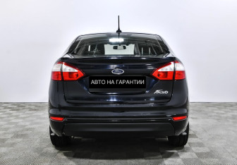 Подержанный автомобиль Ford Fiesta Sedan 2018 года (4 фото)