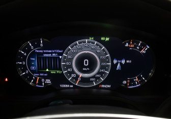 Подержанный автомобиль Cadillac Escalade Suv 2016 года (14 фото)