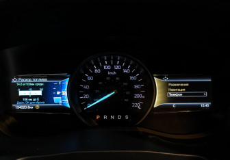 Подержанный автомобиль Ford Explorer 2019 года (15 фото)