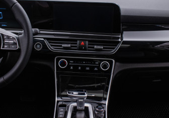 Подержанный автомобиль Kia Seltos 2024 года (14 фото)