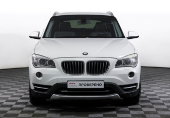 Подержанный автомобиль BMW X1 2013 года (2 фото)
