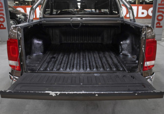 Подержанный автомобиль Volkswagen Amarok 2015 года (10 фото)