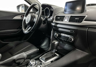 Подержанный автомобиль Mazda 3 Sedan 2016 года (7 фото)