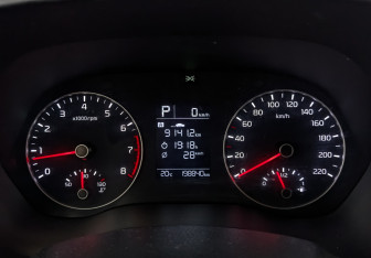 Подержанный автомобиль Kia Rio Hatchback 2021 года (15 фото)