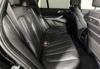 Новый BMW X5 2025 (14 фото)