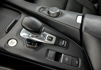 Подержанный автомобиль Infiniti QX50 2019 года (26 фото)