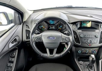 Подержанный автомобиль Ford Focus Hatchback 2018 года (21 фото)