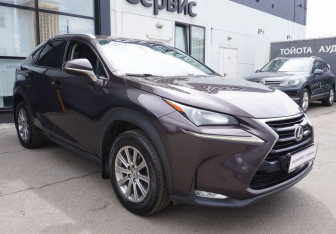 Подержанный автомобиль Lexus NX 2015 года (3 фото)