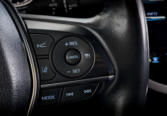 Подержанный автомобиль Toyota Camry Sedan 2020 года (29 фото)