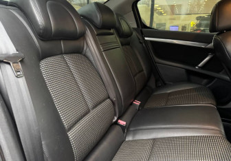 Подержанный автомобиль Peugeot 407 Sedan 2005 года (11 фото)