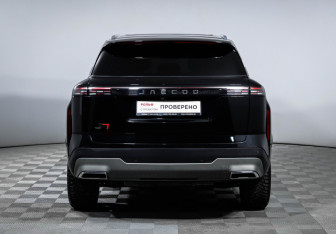 Подержанный автомобиль Jaecoo J7 2023 года (6 фото)