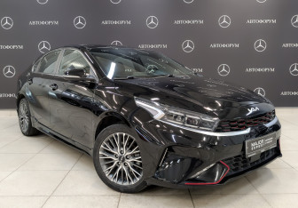 Подержанный автомобиль Kia Cerato Sedan 2022 года (3 фото)