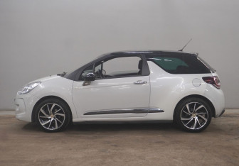 Подержанный автомобиль Citroen DS3 Hatchback 2015 года (8 фото)