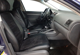 Подержанный автомобиль Volkswagen Jetta Sedan 2008 года (10 фото)