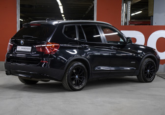 Подержанный автомобиль BMW X3 2014 года (5 фото)