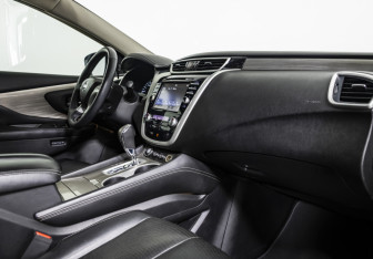 Подержанный автомобиль Nissan Murano Suv 2017 года (14 фото)