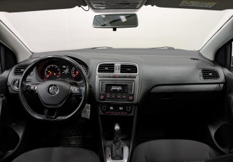 Подержанный автомобиль Volkswagen Polo Sedan 2018 года (14 фото)