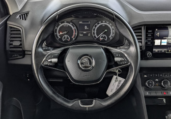 Подержанный автомобиль Skoda Karoq 2020 года (22 фото)