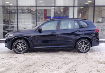 Новый BMW X5 2025 (5 фото)