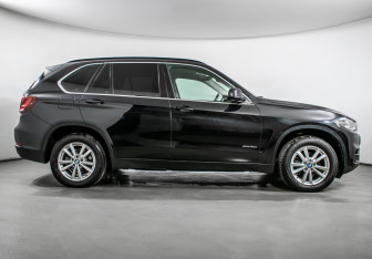Подержанный автомобиль BMW X5 2016 года (4 фото)