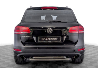 Подержанный автомобиль Volkswagen Touareg 2012 года (6 фото)