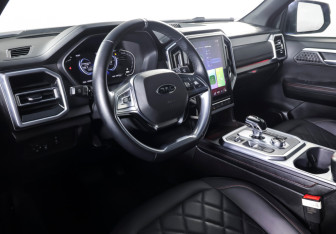 Подержанный автомобиль JAC T9 2024 года (15 фото)