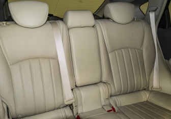 Подержанный автомобиль Infiniti QX50 2014 года (15 фото)