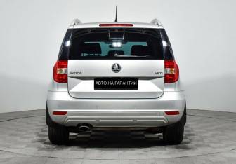 Подержанный автомобиль Skoda Yeti 2016 года (4 фото)