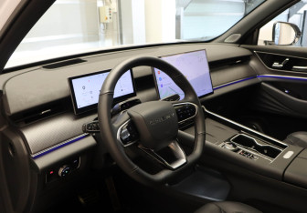 Подержанный автомобиль Chery Tiggo 9 2024 года (7 фото)