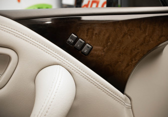 Подержанный автомобиль Infiniti QX56 2012 года (15 фото)
