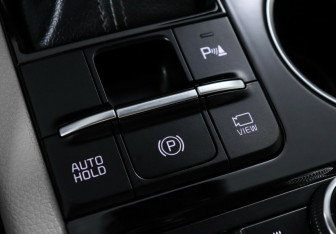 Подержанный автомобиль Kia K5 2021 года (17 фото)