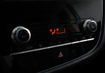 Подержанный автомобиль Mitsubishi Outlander 2021 года (18 фото)