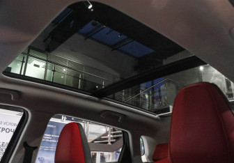 Подержанный автомобиль Changan UNI-S 2024 года (14 фото)