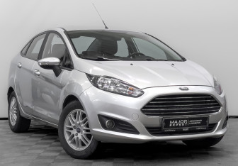 Подержанный автомобиль Ford Fiesta Sedan 2016 года (3 фото)