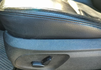 Подержанный автомобиль Ford Focus Sedan 2005 года (14 фото)