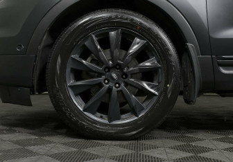 Подержанный автомобиль Ford Explorer 2012 года (9 фото)