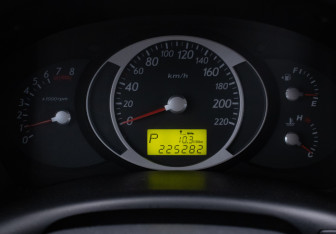 Подержанный автомобиль Hyundai Tucson 2006 года (12 фото)