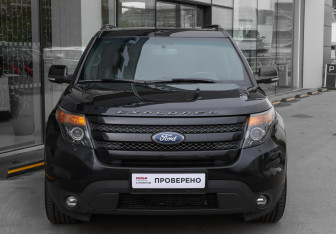 Подержанный автомобиль Ford Explorer 2014 года (2 фото)