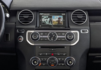 Подержанный автомобиль Land Rover Discovery 2016 года (17 фото)