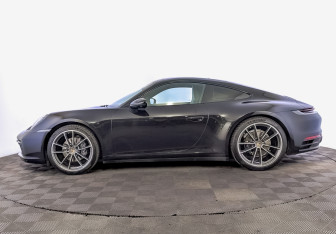 Подержанный автомобиль Porsche 911 Coupe 2020 года (8 фото)