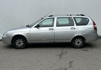 Подержанный автомобиль LADA (ВАЗ) Priora Wagon 2011 года (8 фото)